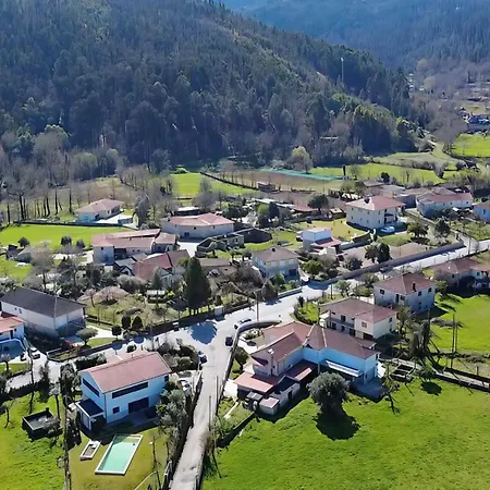 Maison Moderne Avec Vue Montagne Garfe